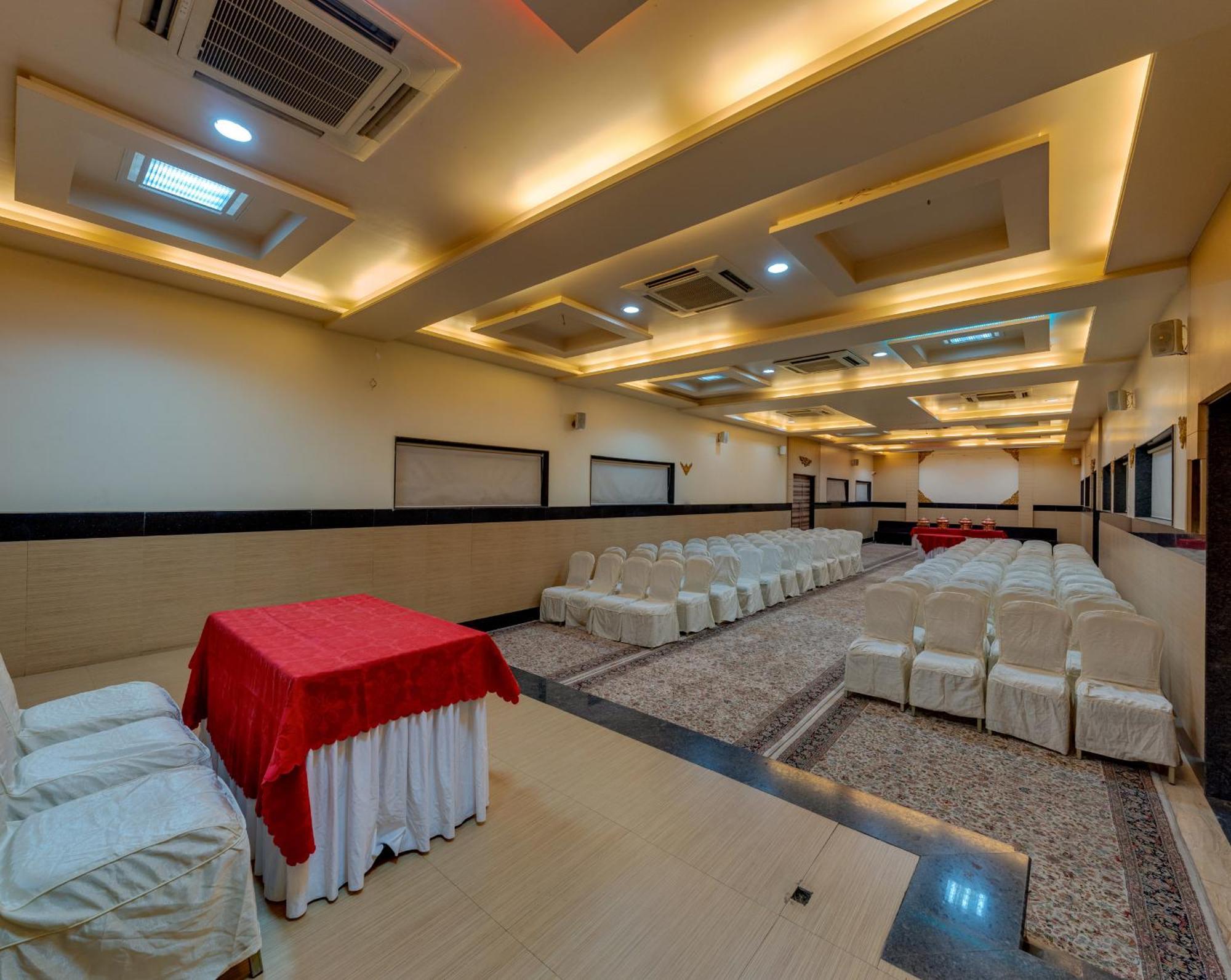 Hotel Surya Executive 3 Star Hotel Solapur Exterior photo